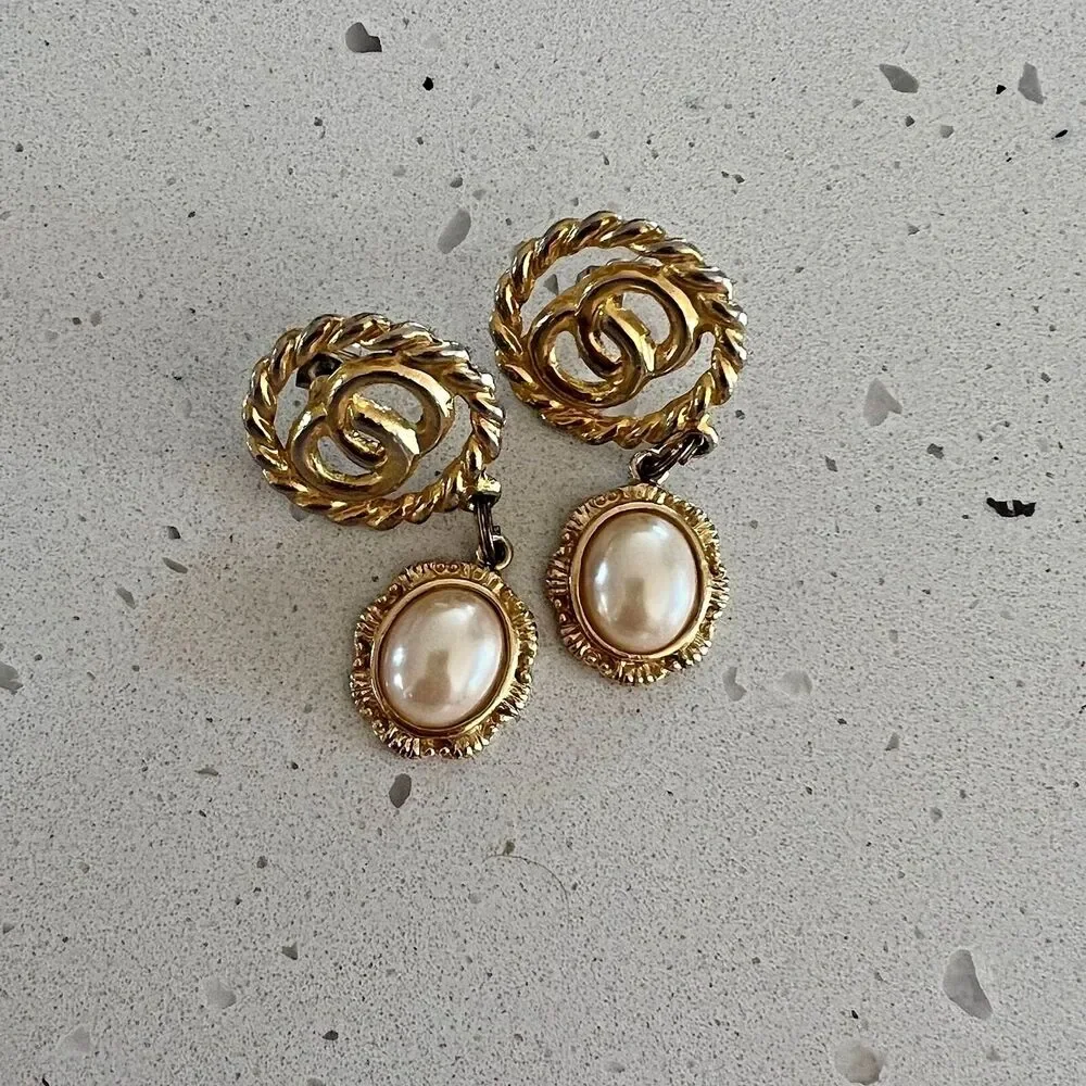 Vtg Stunning RARE Statement Pearl Drop Dangle gold tone infinity Gift‎ Large